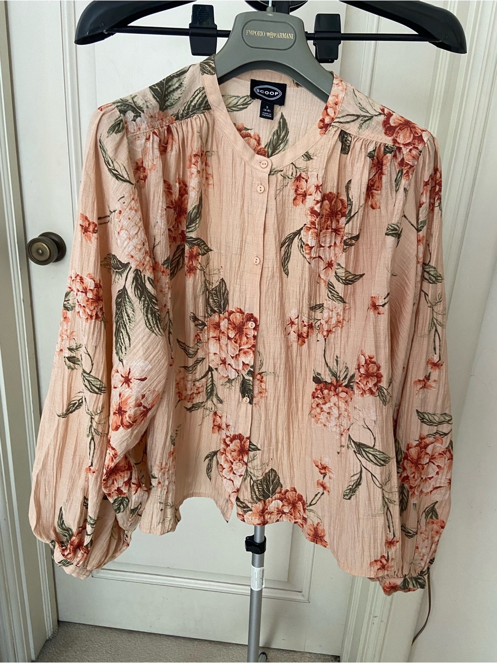 Floral Button-Front Peasant Blouse in Blush size S